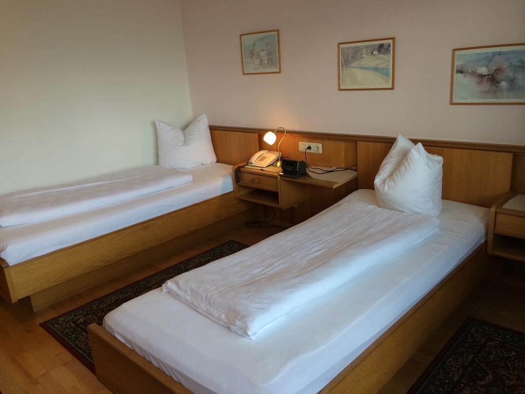 Hotel Daneu Nüziders エクステリア 写真