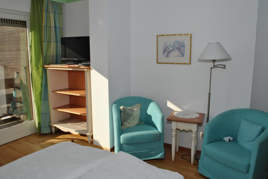 Hotel Daneu Nüziders エクステリア 写真